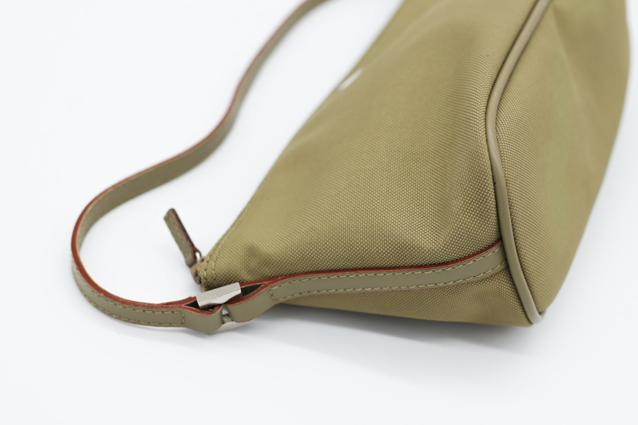 Gucci Tan Pochette Boat Bag