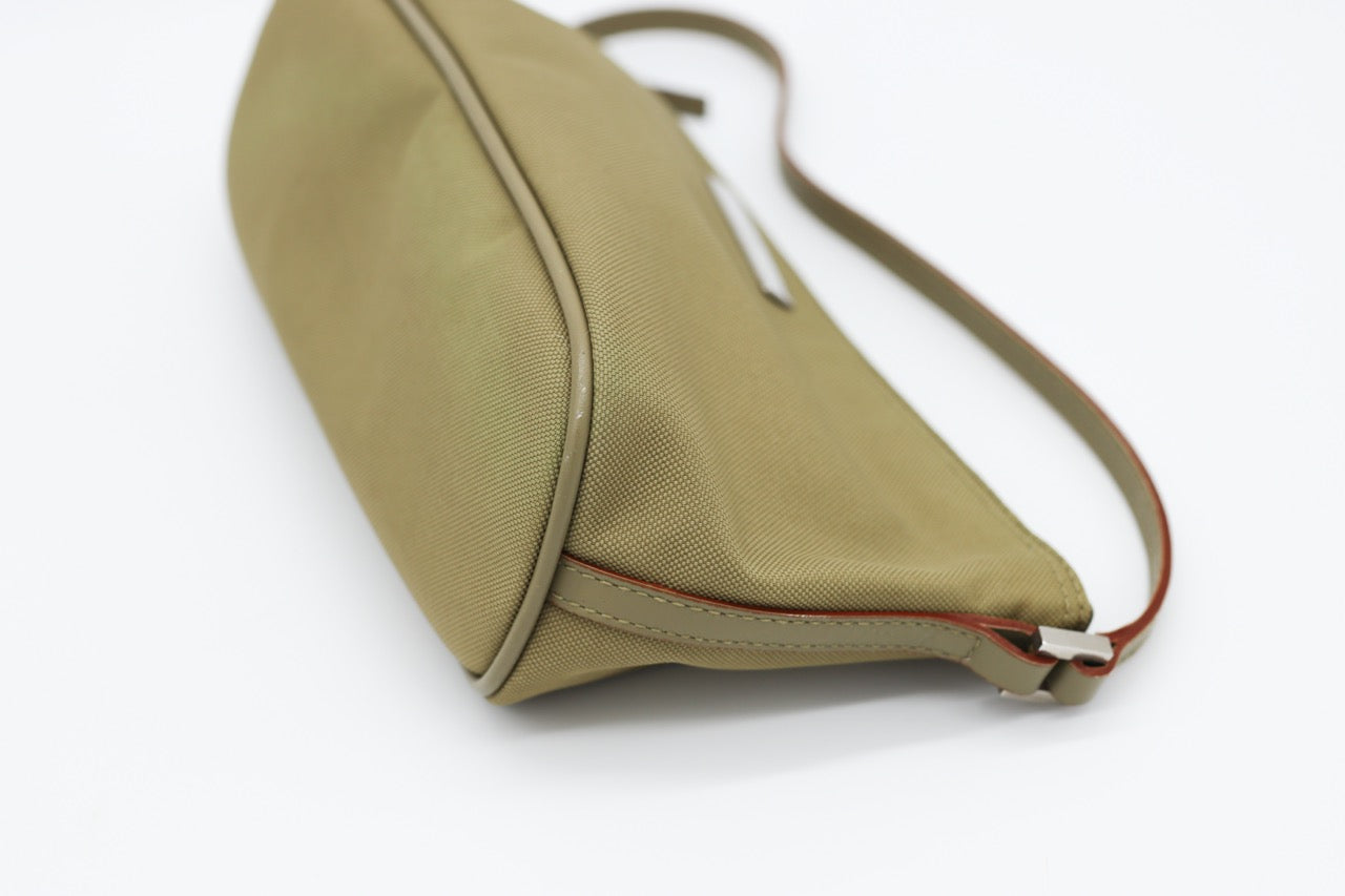 Gucci Tan Pochette Boat Bag