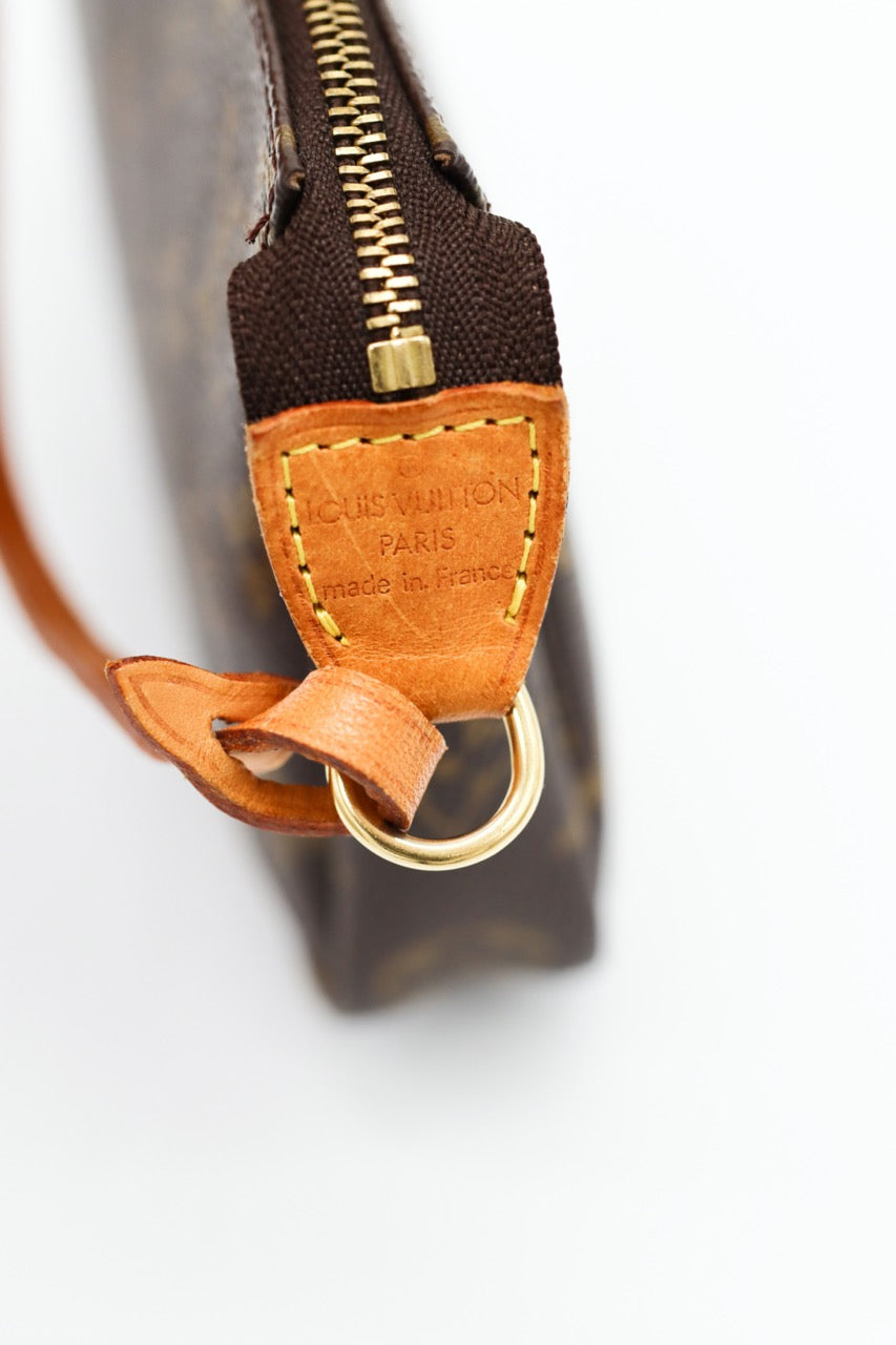 Louis Vuitton Monogram Pochette Accessories