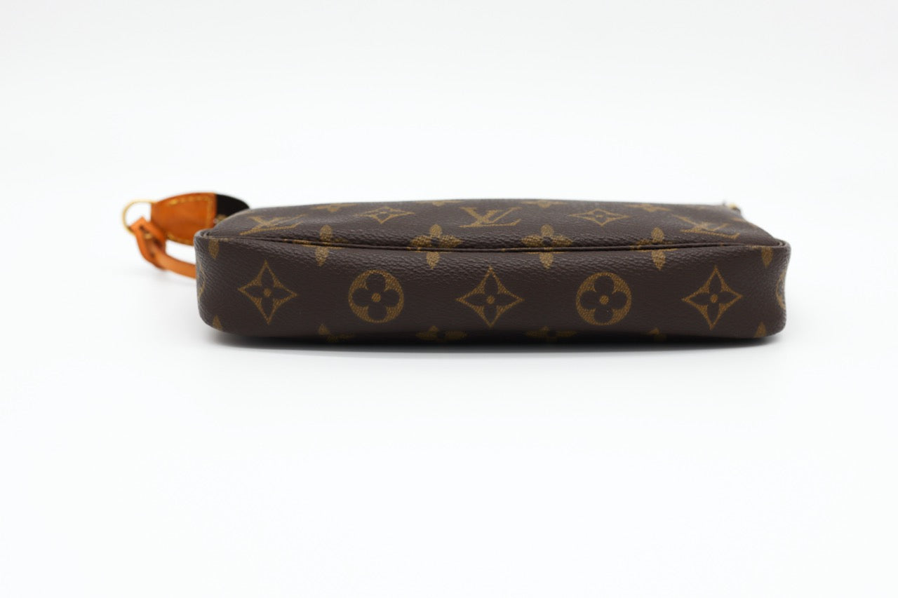 Louis Vuitton Monogram Pochette Accessories